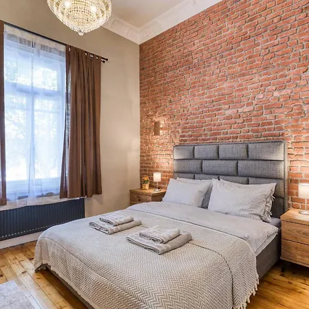 Premium House, 3br, Renovated, Loc Kadky Апартаменты