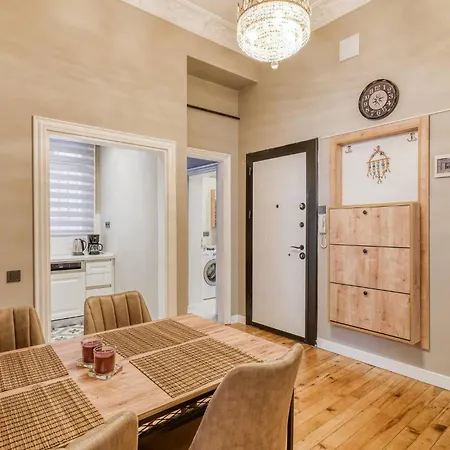 Апартаменты Premium House, 3br, Renovated, Loc Kadky